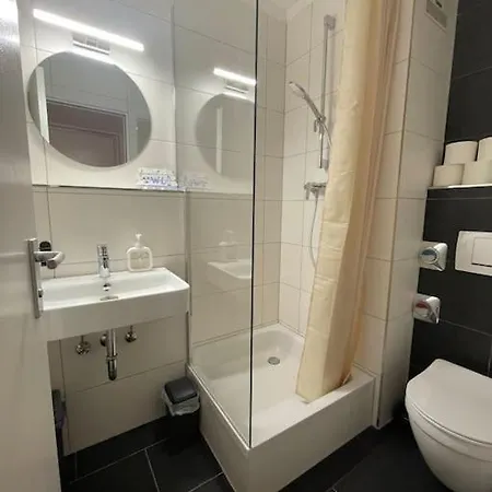 Mit Kuechenzeile, Stadtnah & Kostenlos Parken Apartman Passau