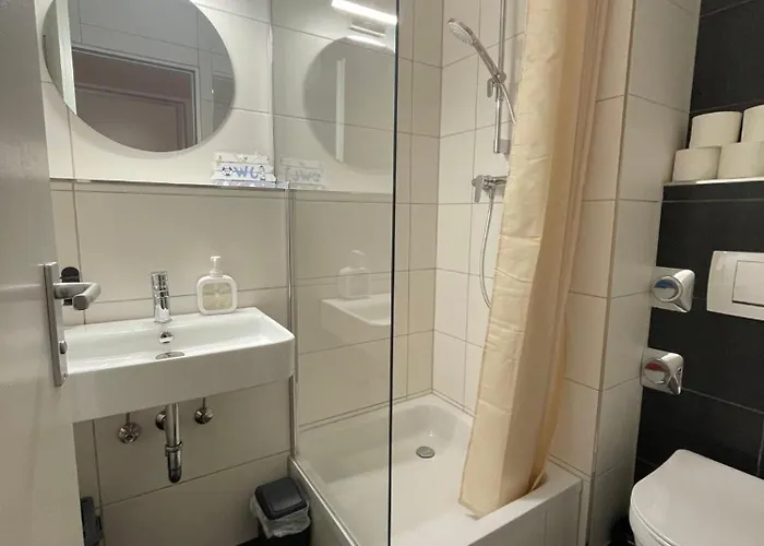Apartament Mit Kuechenzeile, Stadtnah & Kostenlos Parken